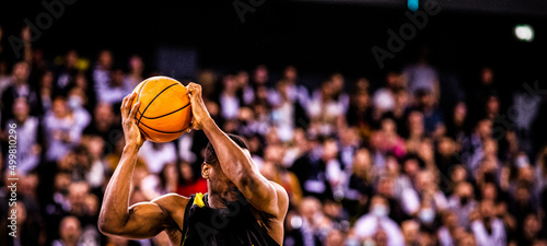 Fotografia basketball game players with ball