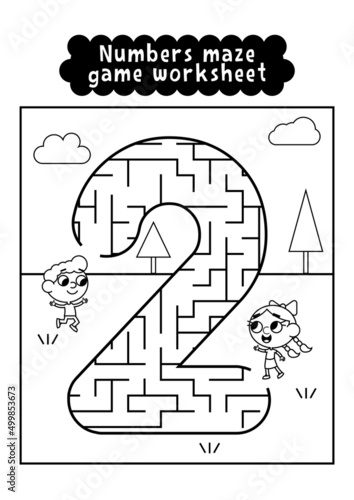 Black and white numbers maze game worksheet for preschool kids. Numbers maze game. Numbers learning exercises.