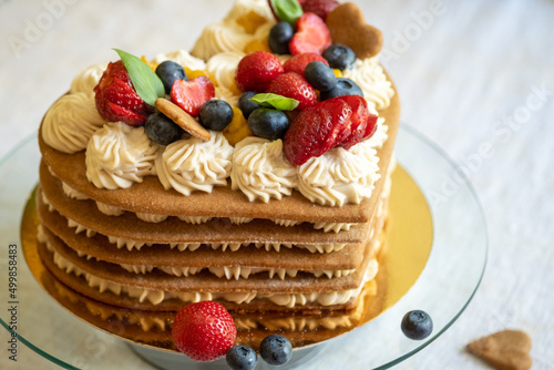 Vegan gluten-free cake