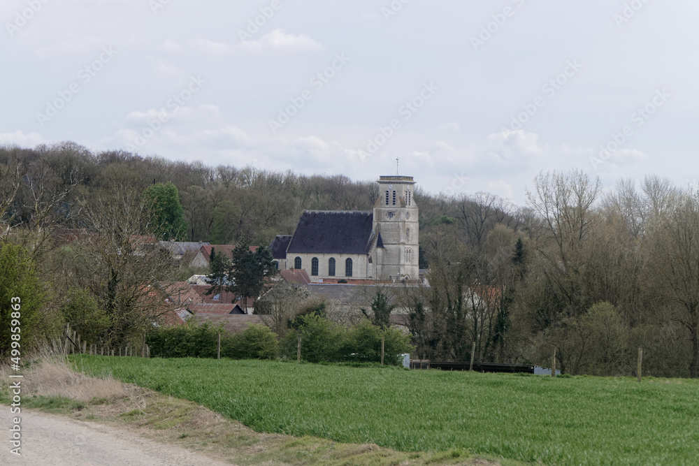 Village de Gouy en Artois et son église - Pas-de-Calais - France