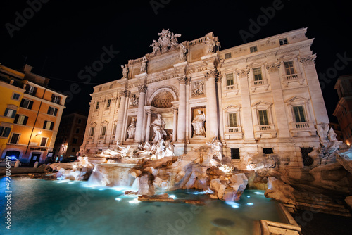 Fontana di Trevi at night
