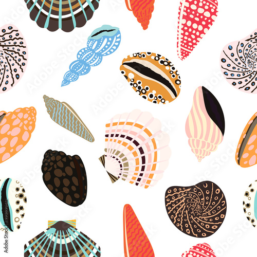 Sea shells, fossils and mollusks seamless pattern. Summer beach hand-drawn seaside vector print. Fashion textile bright multicolored illustration. Seashore elements design for fabrics, wallpaper