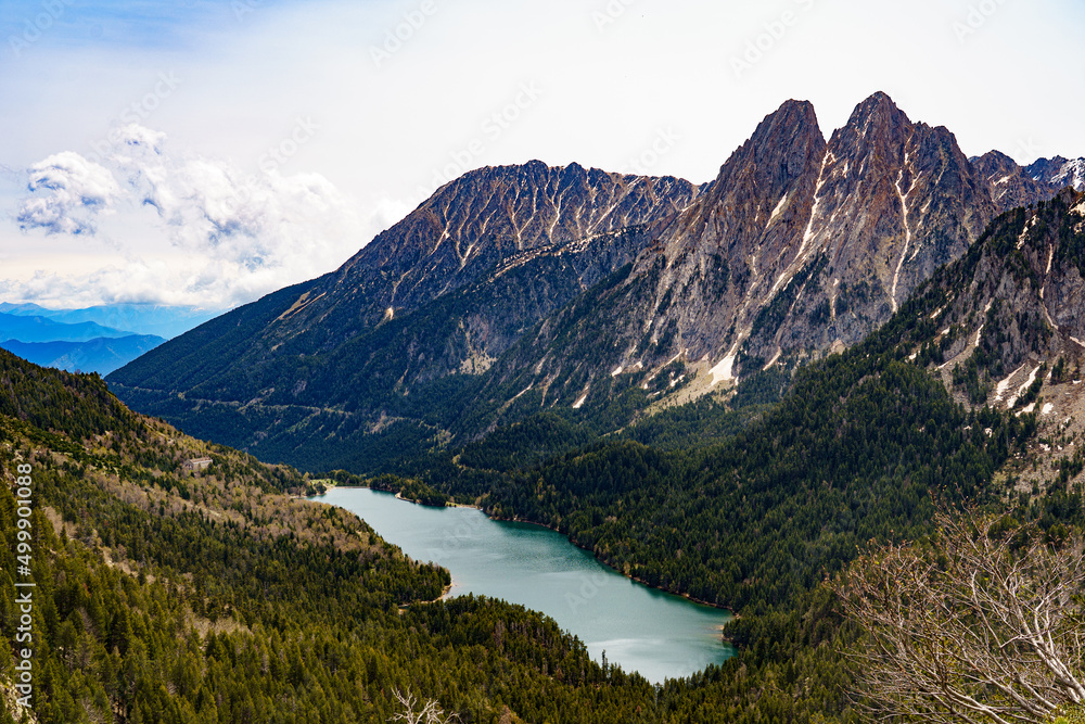Panoramic view of the Estany de Sant Maurici (Aigüestortes, Spain)