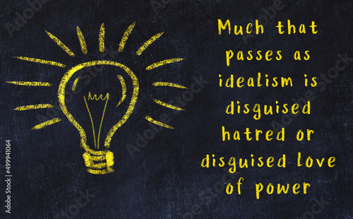 Fotografía Chalk drawing of a bulb and inscription of wise quote