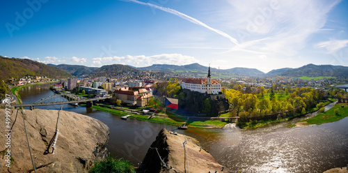 Foto Panorama of Decin city with river Elbe river (Labe), Czech republic