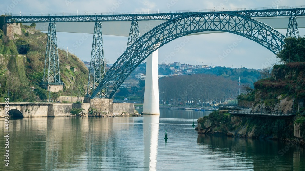 Naklejka premium Ponte Rio Douro