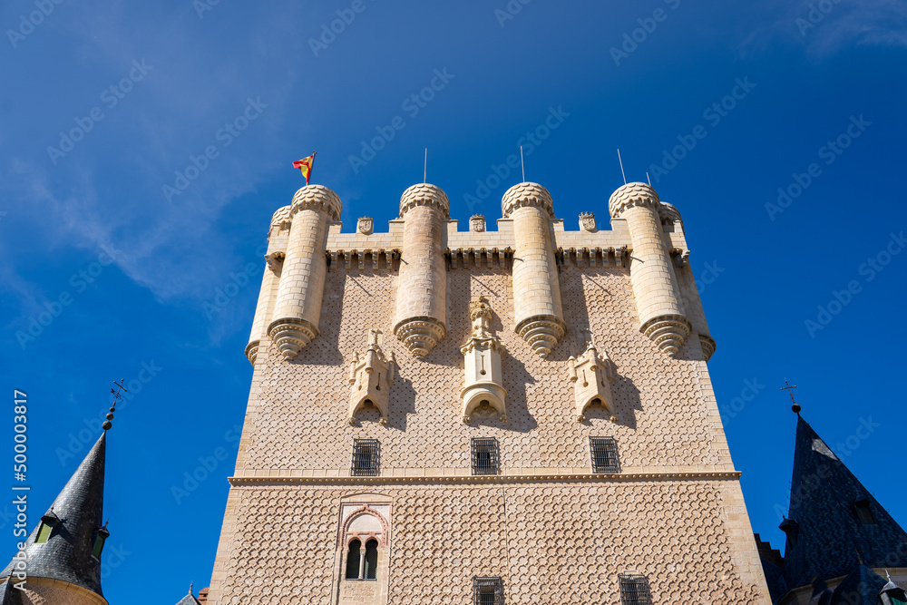 Φωτογραφία views of the alcazar of segovia, in castile and leon, spain