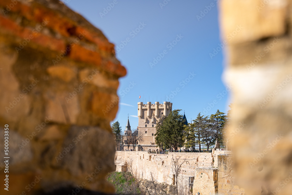Φωτογραφία views of the alcazar of segovia, in castile and leon, spain
