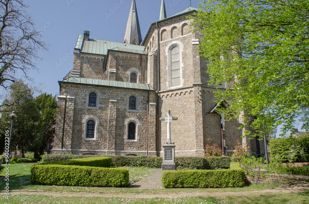 Aachen Eilendorf: St. Severin im April 2022