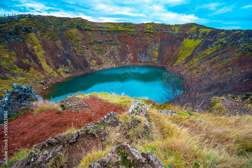 Fototapet Mesmerizing view of Kerid Crater, Iceland in autumn