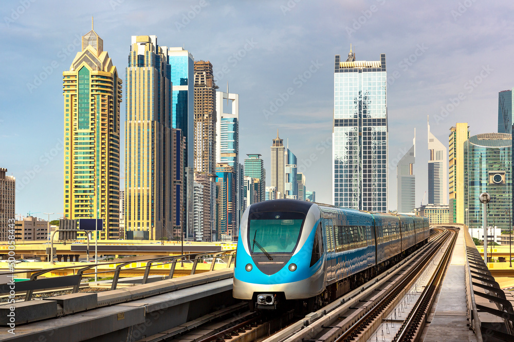 Obraz premium Metro railway in Dubai