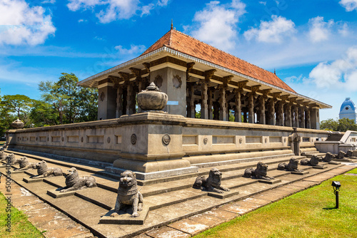 Independence Memorial Hall in Colombo © Sergii Figurnyi
