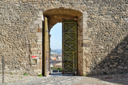 Canvas Print Entrance door of the castle of Melfi, a city in the Basilicata region in Italy