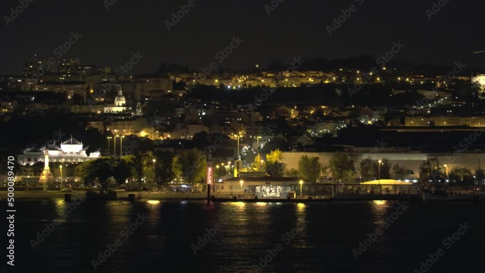 Lisboa nocturna / fluvial 3 Lisboa nocturna / fluvial 3
