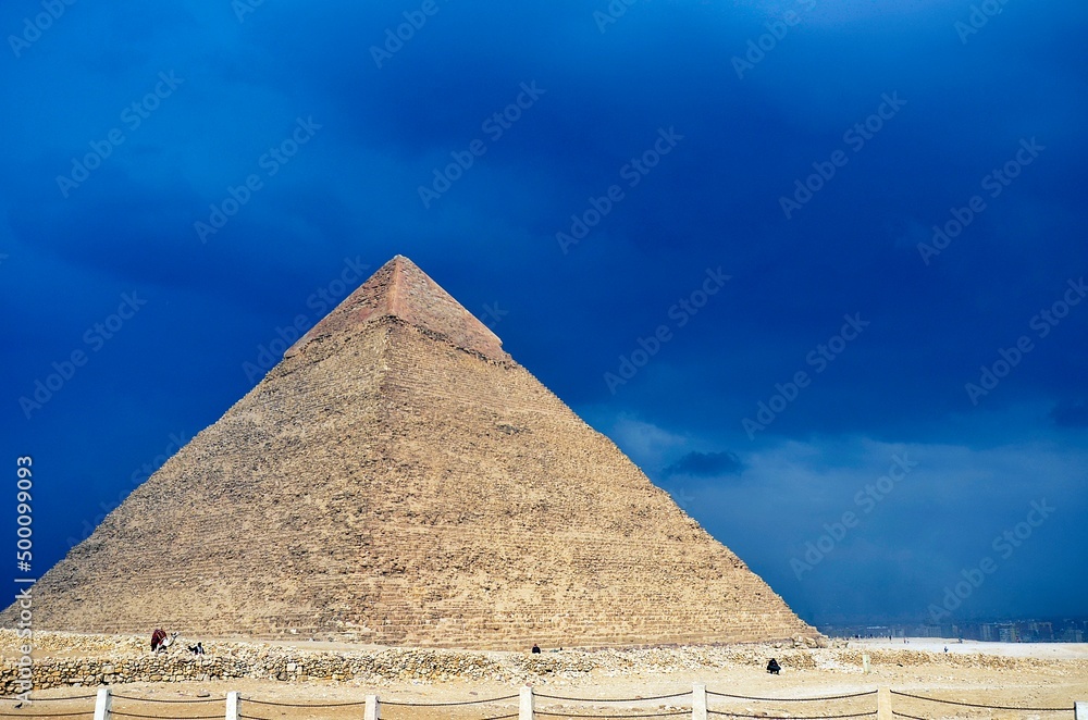 pyramid of giza