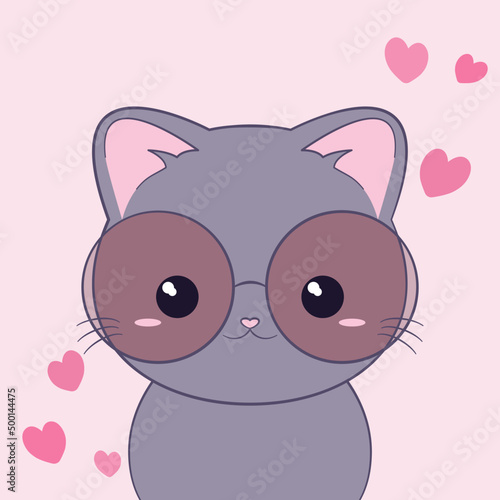Ręcznie rysowany mały kotek w różowych okularach i serduszka. Wektorowa ilustracja zadowolonego, siedzącego kota. Słodki, uroczy zwierzak. Kartka urodzinowa lub walentynkowa.
