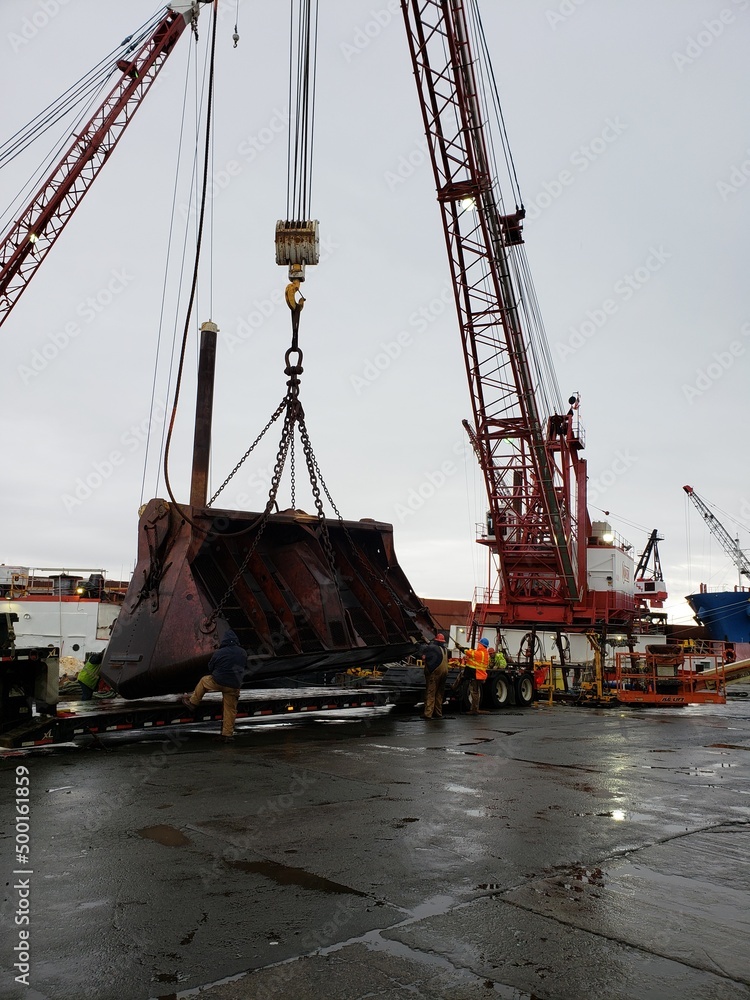 Fototapeta premium cranes in harbor