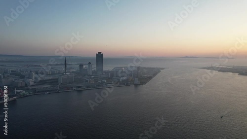 夕暮れ時　大阪港からの眺め