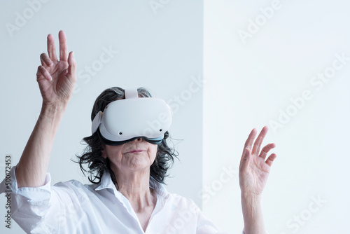 Business Woman with Virtual Reality Glasses photo