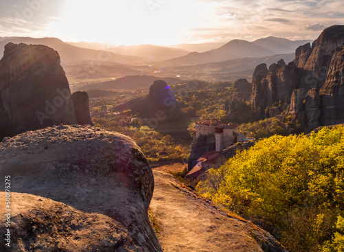 Fototapeta Panoramic view of the Meteora Mountains and the Rusanou Monastery from the obser