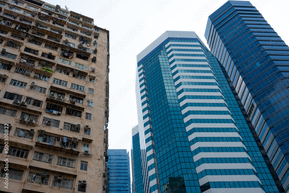 Architectural evolution in the city of Hong Kong Architectural evolution in the city of Hong Kong