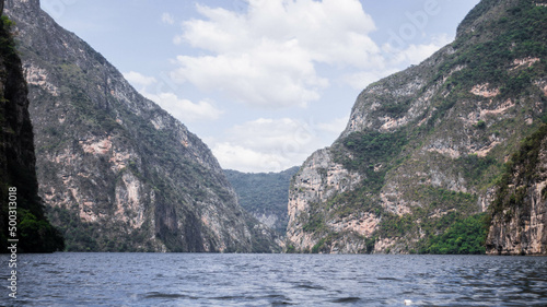 mountains and water of the Sumidero canyon in Chiapas, México.