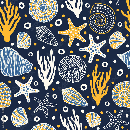 Sea bottom seamless pattern.Summer beach hand-drawn seaside vector print.Undersea world cartoon background with sea urchin, starfish, shell, coral. Seashore elements design for fabrics, wallpaper