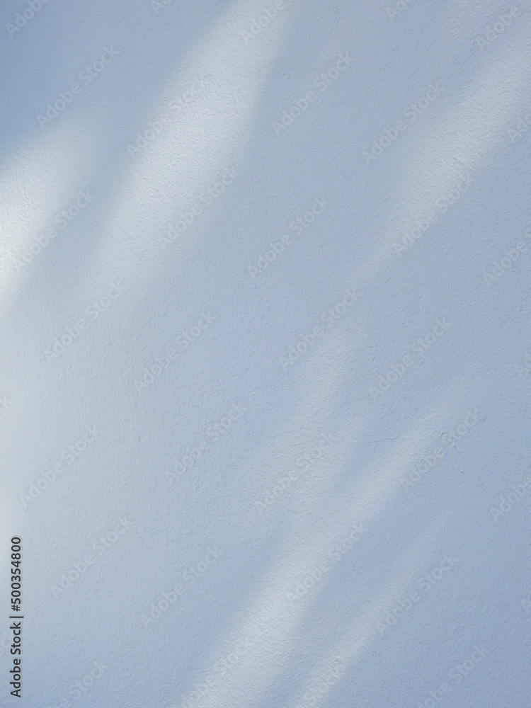 Obraz premium Natural shadow on white wall background