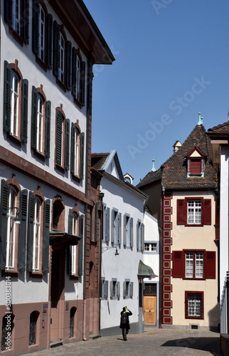 Gasse am Münsterplatz in Basel