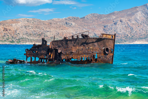 Fototapeta Naklejka Na Ścianę i Meble -  Shipwreck near Gramvousa island. Crete, Greece