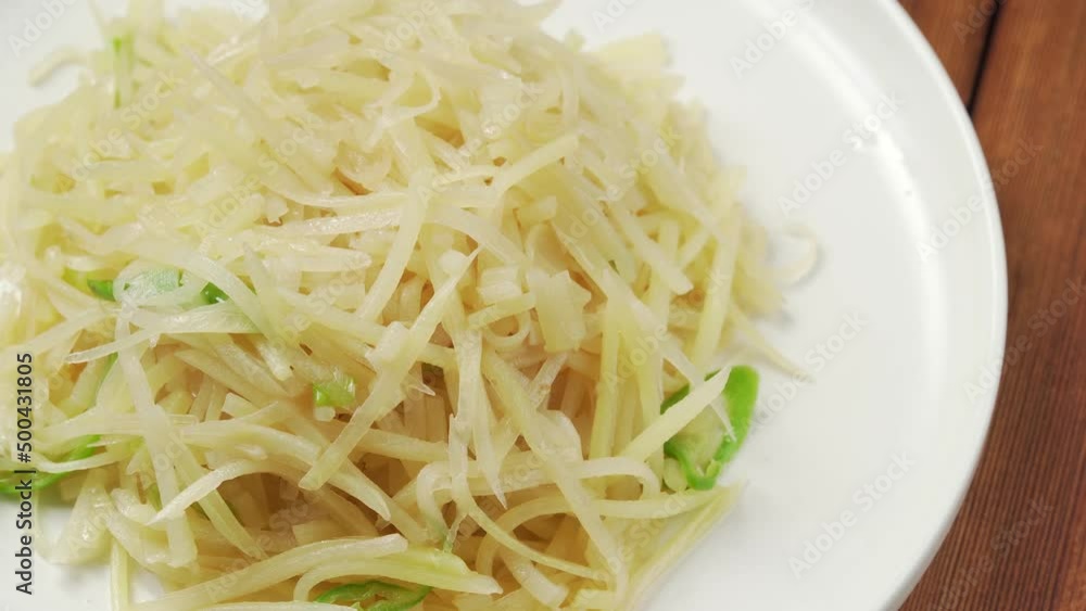 Special home-cooked vegetables with vinegar and shredded potatoes Special home-cooked vegetables with vinegar and shredded potatoes