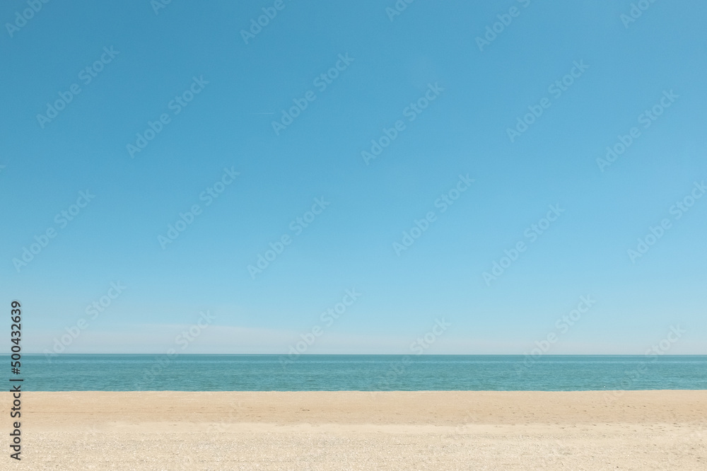 Fototapeta premium sand beach and blue sky