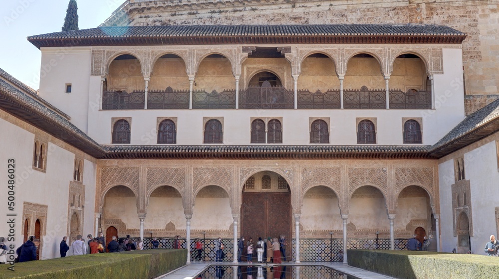 Palais de l'Alhambra à Grenade , style arabo-andalou, en Andalousie dans le sud de l'Espagne