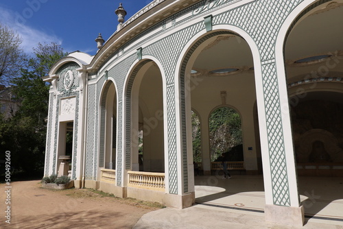 La source des Celestins, source de l'eau la plus célèbre de Vichy, appelée Vichy Célestins, ville de Vichy, département de l'Allier, France photo