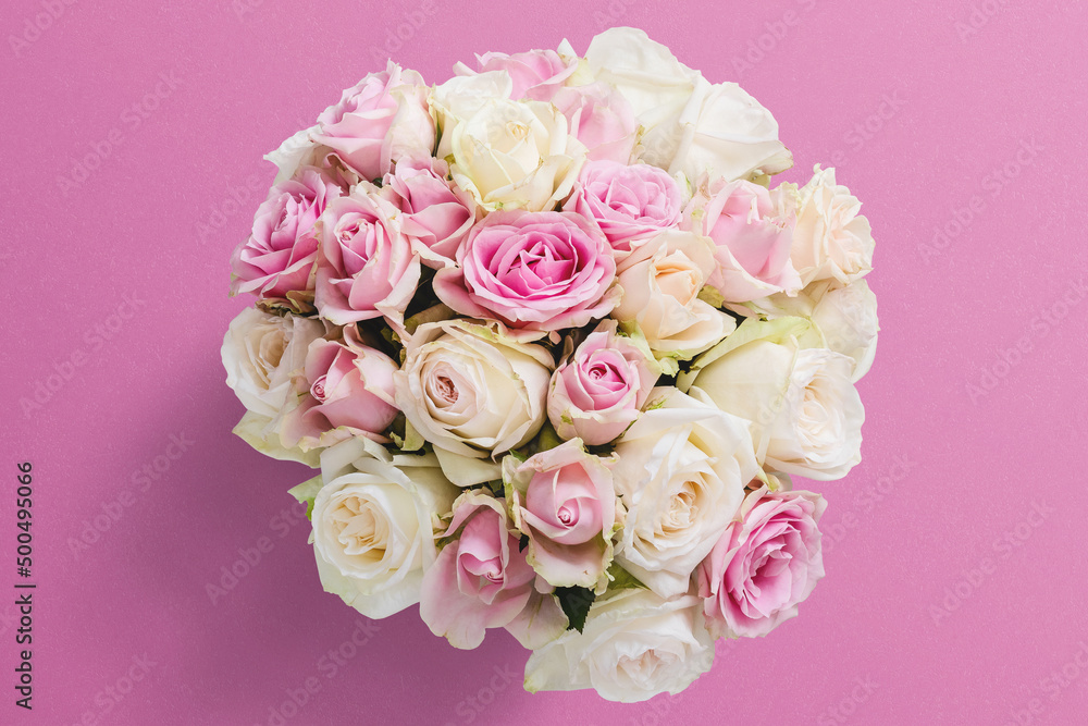 Mazzo di fiori di primavera delle rose e amore Mazzo di fiori di primavera delle rose e amore