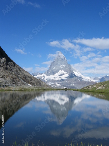 逆さマッターホルン Matterhorn Upsidedown on the lake