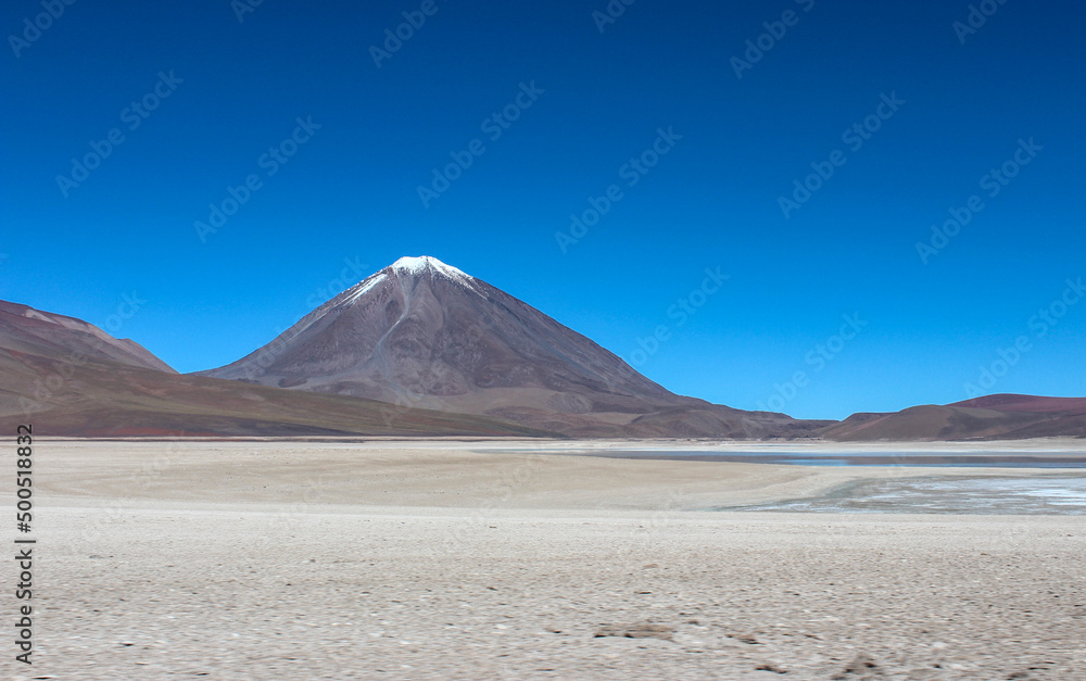 Lagos do salar de Uyuni na Bolivia