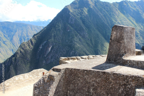 Relógio de Sol nas ruinas de Machu Picchu, patrimônio da humanidade, Peru.