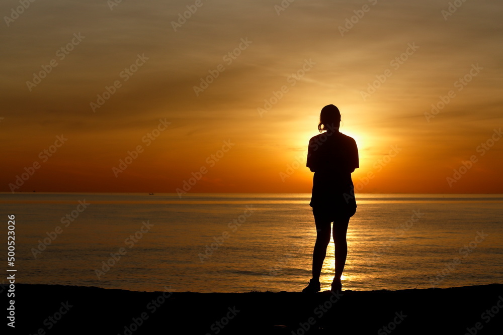 photo set woman silhouette enjoy the sunrise