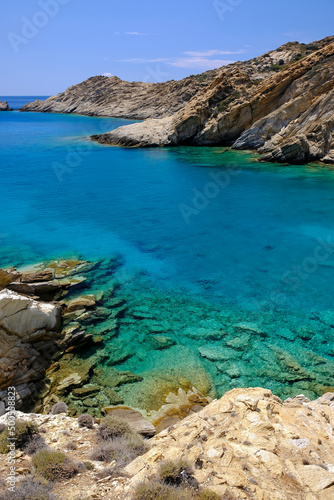 Fototapeta Naklejka Na Ścianę i Meble -  Panoramic view of the stunning turquoise beach of Tripiti in Ios Greece