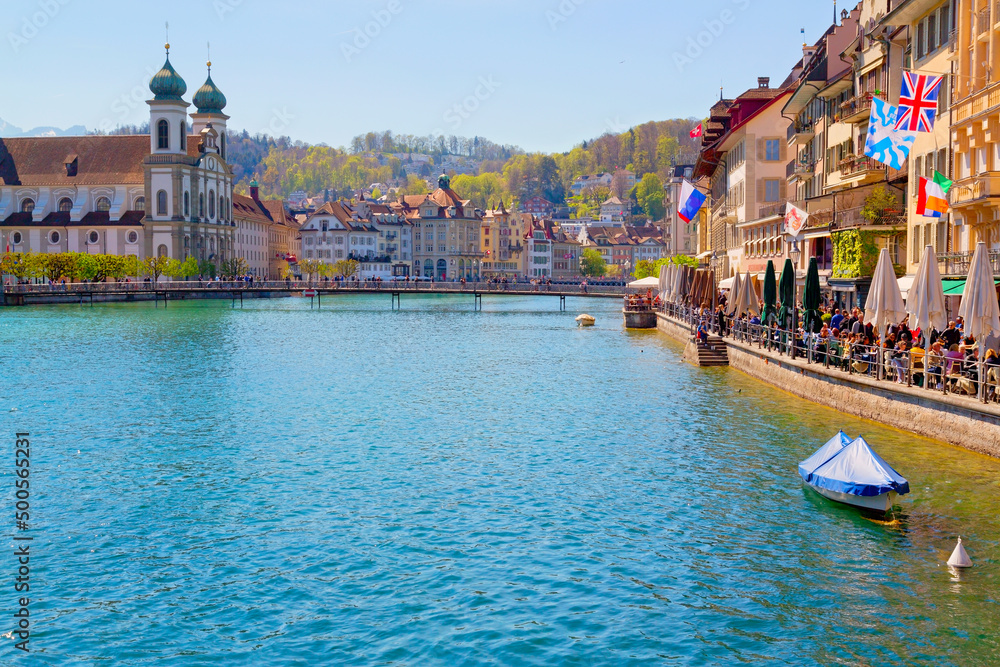 Obraz premium Luzern an einem sonnigen Tag, Schweiz