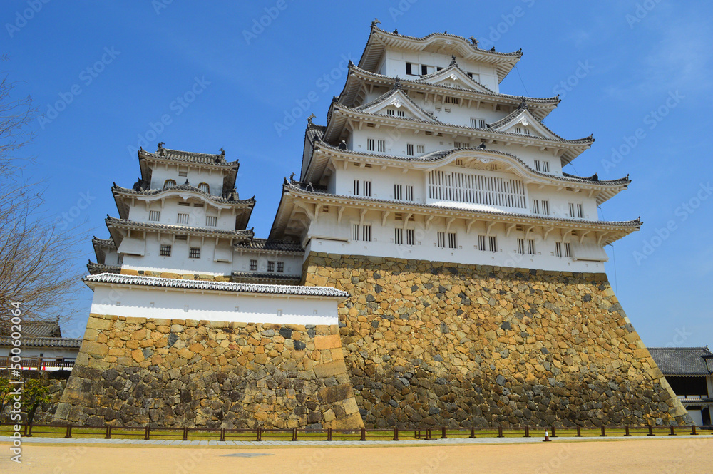 備前丸から見上げる世界遺産姫路城の天守閣