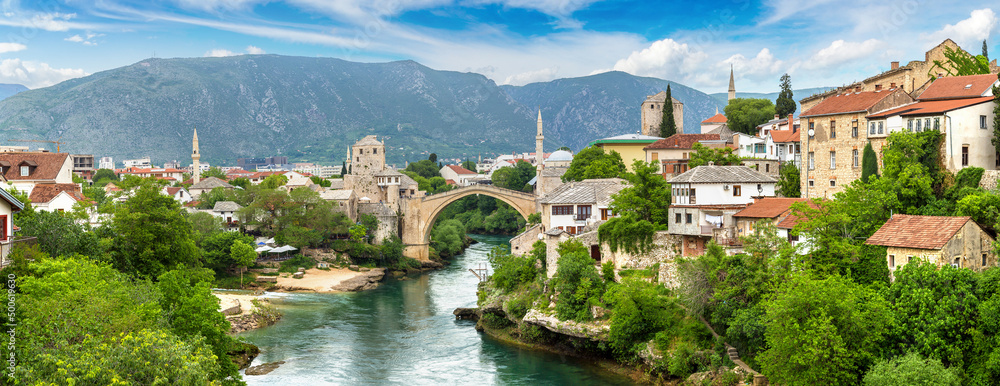 Obraz premium The Old Bridge in Mostar