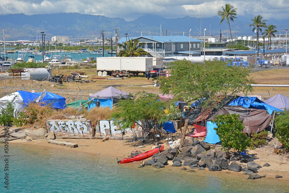 View of homeless encampment with tents at Sand Island in Honolulu Harbor on Oahu in Hawaii - obrazy, fototapety, plakaty 
