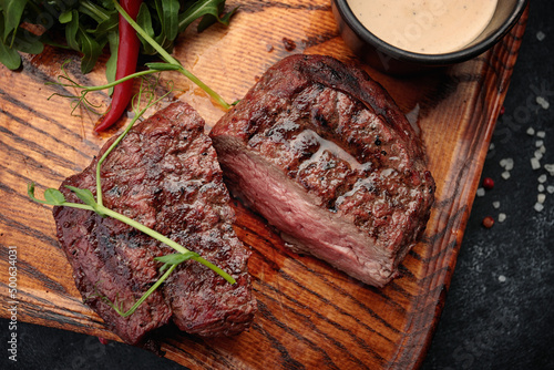 Картината върху платно Meat steak on the wooden board