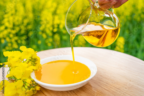 Nutritious and healthy vegetable rapeseed oil