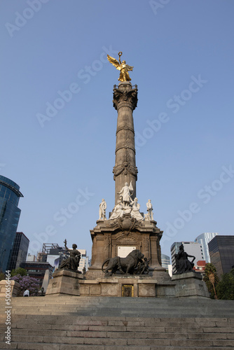 Angel de la Independencia in Mexico City © Matt Roman Lopez