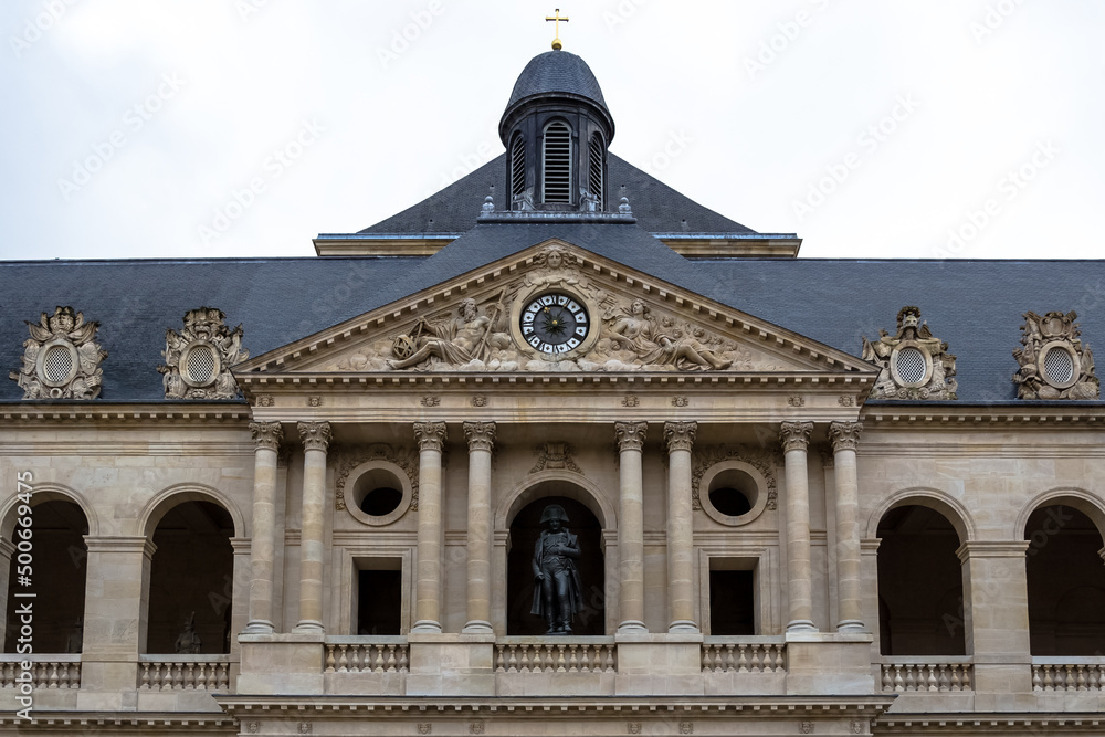 Obraz premium Architectural detail of the Musée de l'Armée (Army Museum), national military museum of France located at Les Invalides in the 7th arrondissement of Paris