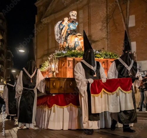 Semana santa Valladolid, paso de las lágrimas de san Pedro portado por la cofradía de nuestro padre Jesús resucitado durante el miércoles santo