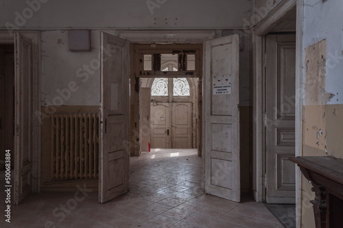 Urban exploration in an old abandoned hospital in a historic mansion in Poland - Urbex in Turczynek